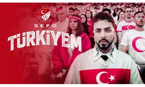 SEFO'NUN MİLLİ TAKIMA YAZDIĞI ŞARKI DİNLEYENLERİ İKİYE BÖLDÜ